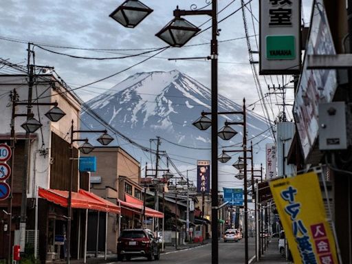 日本富士山打卡之亂有商機 富士吉田市新建停車場 鼓勵遊客逗留