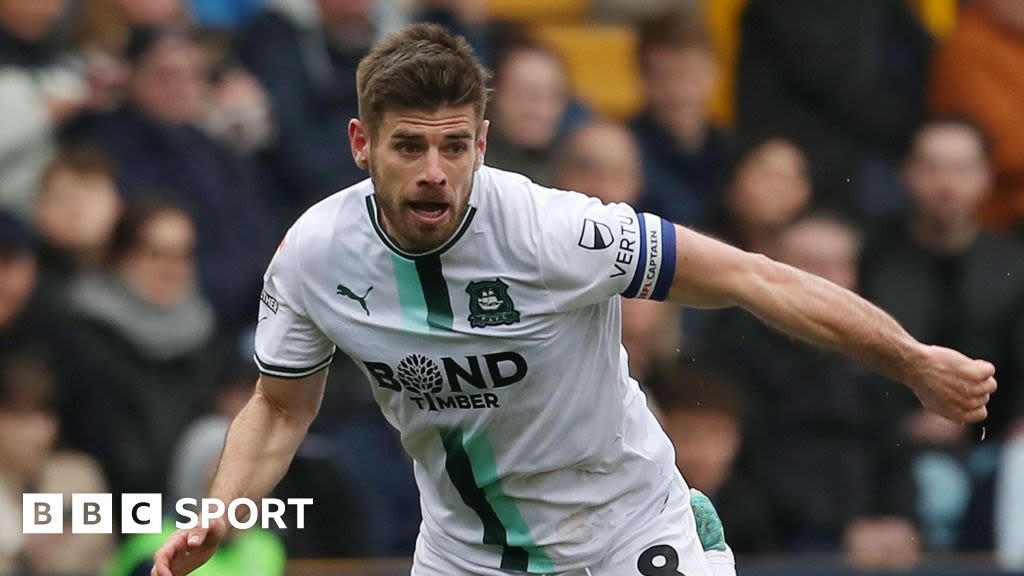 Plymouth Argyle must 'look forward' to survive, says skipper Joe Edwards