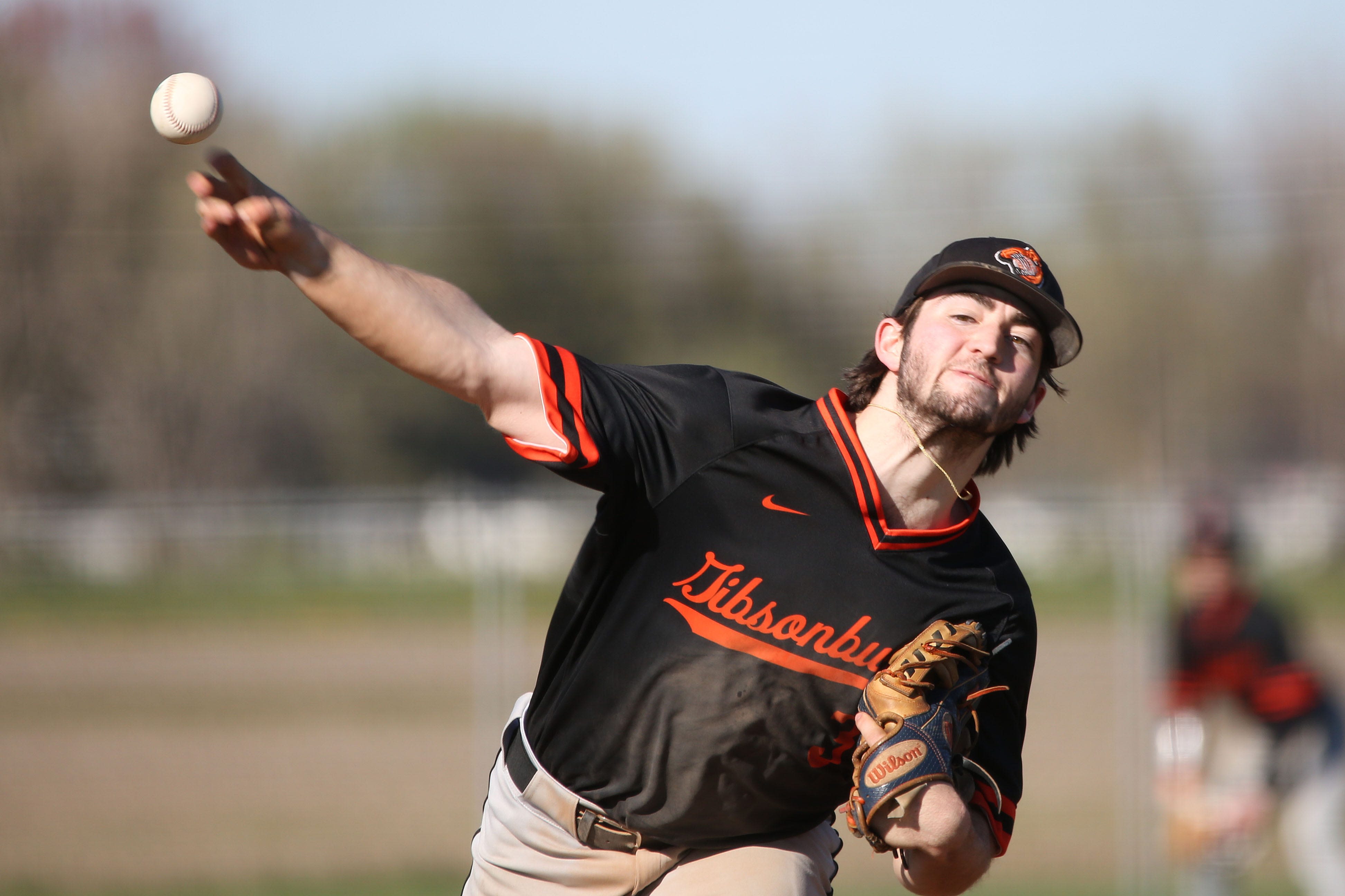 Hoover puts everything together on mound for Gibsonburg