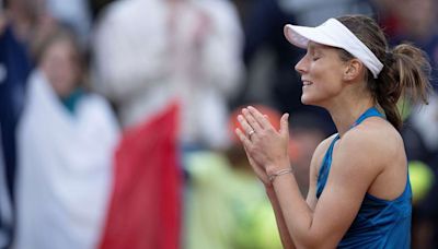 Roland-Garros : La Marseillaise avec le public du Lenglen, Gracheva s’en souviendra « toute la vie »