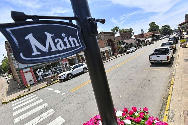 Hollywood in Historic Van Buren: Main Street to be used as movie set | Arkansas Democrat Gazette