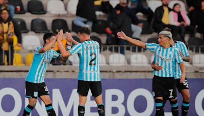 Racing se hizo fuerte en Chile con la contundencia de Solari y Maravilla Martínez