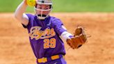 LSU softball shuts out Arkansas in Game 3 to avoid sweep