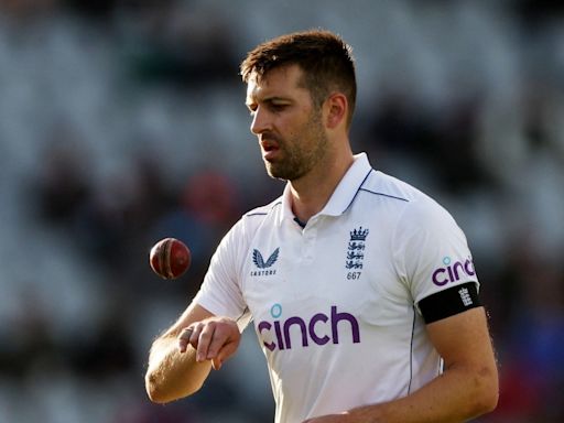 England pacer Mark Wood told not to lift kids up after elbow fracture