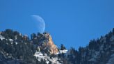 Why does the Moon look so large sometimes as it rises on the horizon?