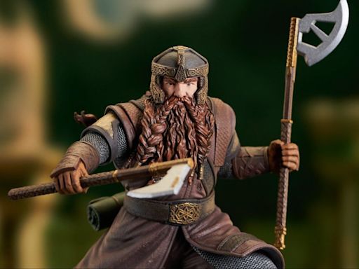 Lord of the Rings: This Epic Gimli Statue Is Ready to Hunt Some Orc