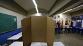 PANORAMA ELEITORAL-TSE faz simulação de novo teste de integridade das urnas e Datafolha divulga pesquisa