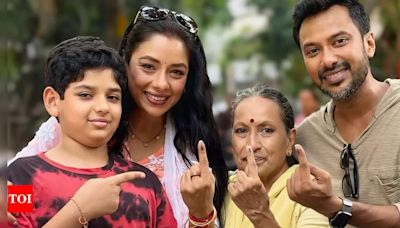 Rupali Ganguly goes to vote with mother and brother; 'family that votes together stays together' - Times of India
