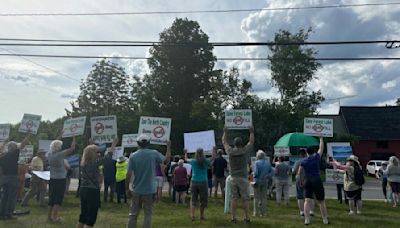 North Country residents rally against Dalton landfill: ‘I don’t want Massachusetts trash’