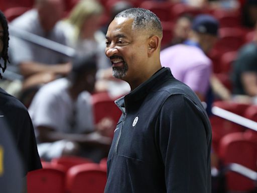 Juwan Howard doing double duty in Las Vegas as a coach and a dad