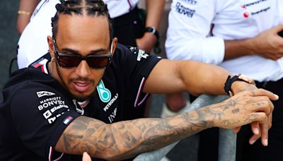 ¿Compite con otro reglamento? Las tres salidas en las que Lewis Hamilton se ha librado de sanción desde 2022