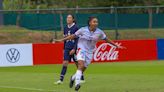 Juega en la U y tuvo una jornada dorada en la Roja: ¡hizo tres goles!