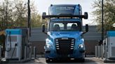 Here’s When Daimler May Launch Autonomous Class 8 Trucks