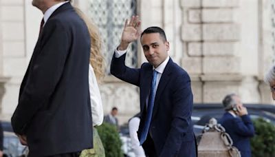 Luigi Di Maio diventa papà a settembre: aspetta un maschio dalla compagna Alessia D’Alessandro