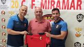 El CF Miramar renueva su confianza en los técnicos artífices de los ascensos