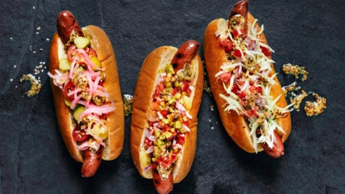 Washington Restaurant Named The 'Best Hot Dog Joint' In The State | HITS 106.1