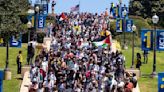 La Policía interviene en la protesta popalestina de la Universidad de California tras enfrentamientos violentos - LA GACETA