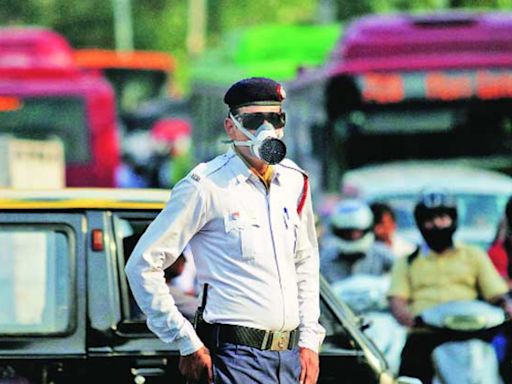 Traffic cop arrested for taking bribe from sand transporter