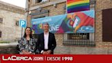 La Delegación de la Junta en Toledo luce la bandera arcoíris y la pancarta institucional del 28 de junio