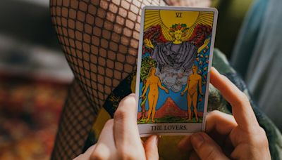Tarot : ces trois cartes qui en disent long sur votre vie amoureuse