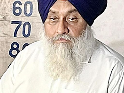 SAD chief Sukhbir to abide by Akal Takht summons