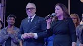 Video: Emilio and Gloria Estefan Visit ON YOUR FEET! at Riverside Theatre