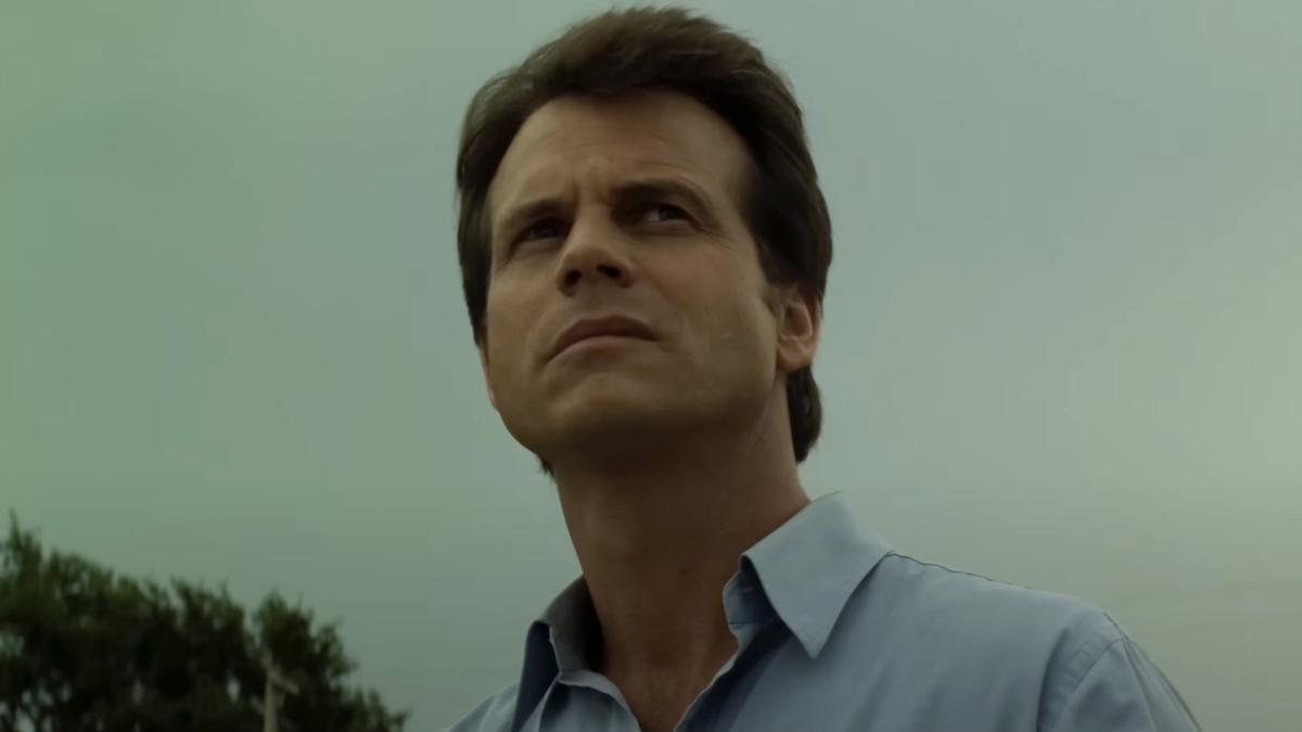 ...Footage Of Bill Paxton Giving A Chaotic Tour Of Twister's Set Is Going Viral On TikTok, And Fans Can't Get...