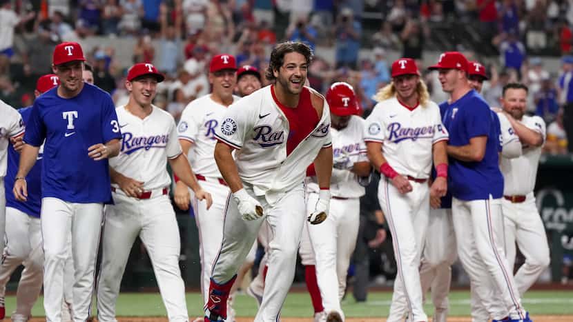 Josh Smith sends Texas Rangers into frenzy with extra innings walk-off homer vs. Astros