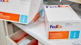 Estos son los requisitos para que un inmigrante pueda trabajar en FedEx en EE.UU.: el salario promedio de un trabajador