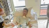 Amputan las piernas de un joven futbolista que llegó al hospital con síntomas de gripe
