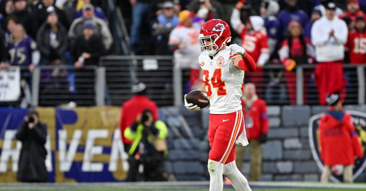 Chiefs Camp: 2 Players Carted Off Field; Injury Update - Kansas City Tracker