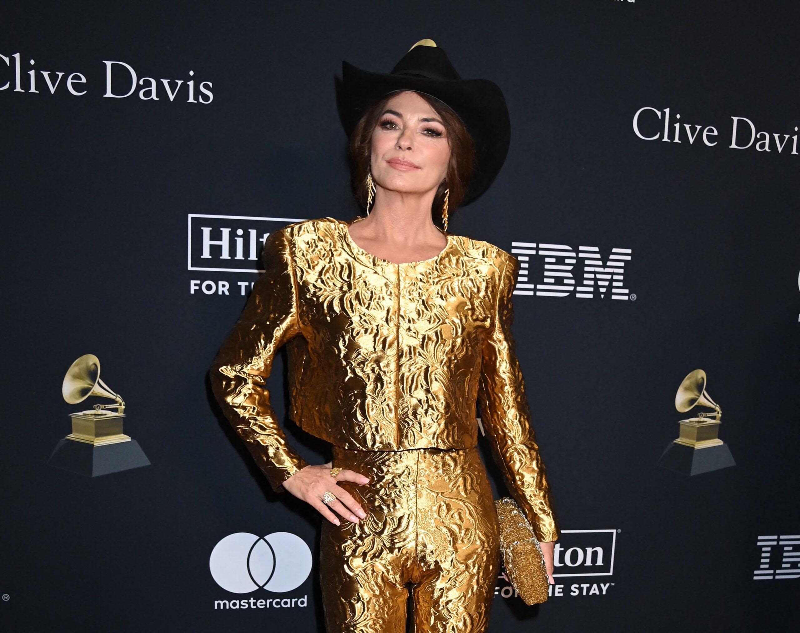 Shania Twain Dubbed 'Unrecognizable' For New 'American Idol' Look