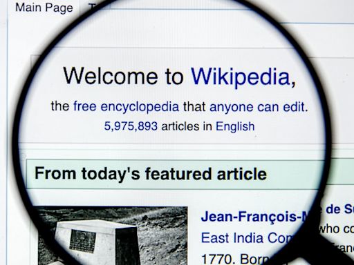 Inteligencia artificial versus Wikipedia: así se adapta la enciclopedia online a la era de ChatGPT