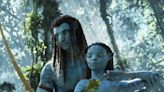 Reseña de ‘Avatar: The Way of Water’: aunque siga sin importarte, al menos es muy bonita