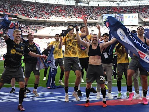 Leeds v Southampton LIVE: Championship play-off final result and reaction as Saints dramatically promoted