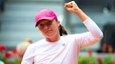 Iga Swiatek topples Aryna Sabalenka in heavyweight title clash for first Madrid Open crown | Tennis.com