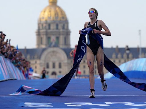 Beaugrand claims triathlon gold as Seine passes test