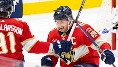 Aleksander Barkov leads Florida Panthers to series-clinching win over Tampa Bay Lightning