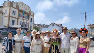 Los indianos regresan a Puerto de Vega: 'La fiesta va a más cada año'