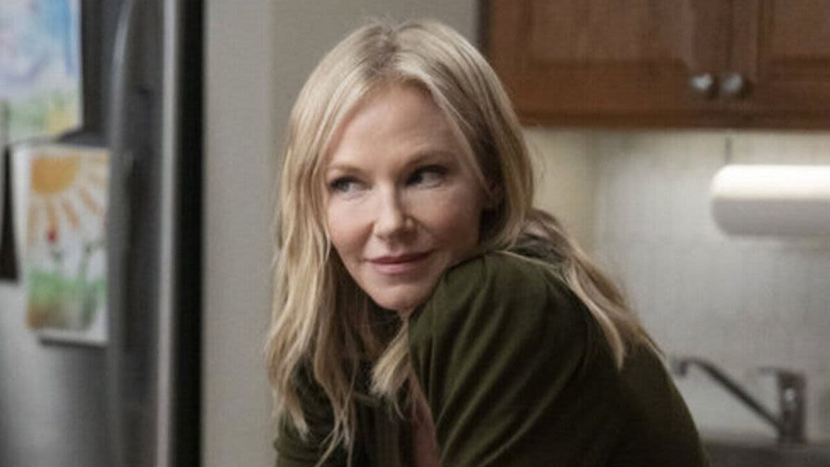 After How Law And Order: SVU Brought Back Kelli Giddish As Amanda ...