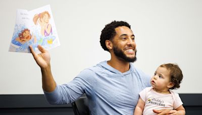 Visit to Mishawaka library was home for former Marian standout, and now author, Devin Cannady