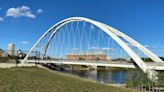 Edmonton mulls Walterdale Bridge 2-way traffic flow changes amid upcoming construction - Edmonton | Globalnews.ca