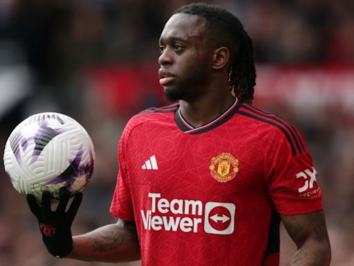 Aaron Wan-Bissaka: West Ham in talks with Man Utd over defender valued at more than £15m