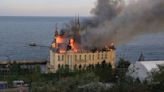 Un ataque de Rusia con misiles deja cinco muertos y al "castillo de Harry Potter" de Odesa en llamas