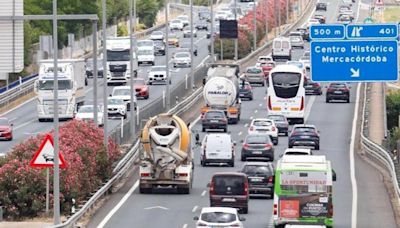 ¿Qué sueles hacer en el coche y no sabes que está prohibido?