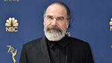 Mandy Patinkin’s Writers Strike Rant With ‘Princess Bride’ Sign Goes Viral