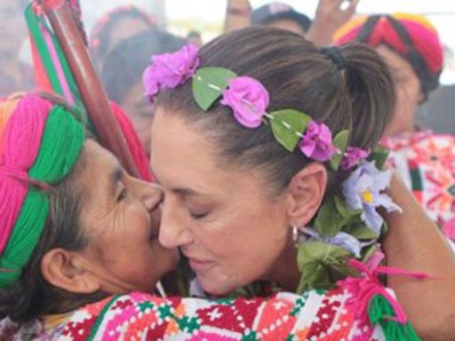 Claudia Sheinbaum pide terminar discriminación y violencia intrafamiliar