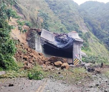 阿里山公路明隧道被落石砸凹 即起68.5k以上大巴禁止通行 - 生活