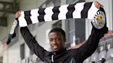 St Mirren transfer latest as Roland Idowu makes loan move from Shrewsbury Town