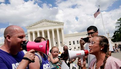 US Supreme Court faces fight over emergency abortions after toppling Roe